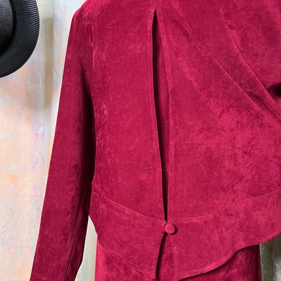 VTG๐ Karin Stevens Faux Suede Dress with Jacket backside it has a long Slit - Picture 5 of 16
